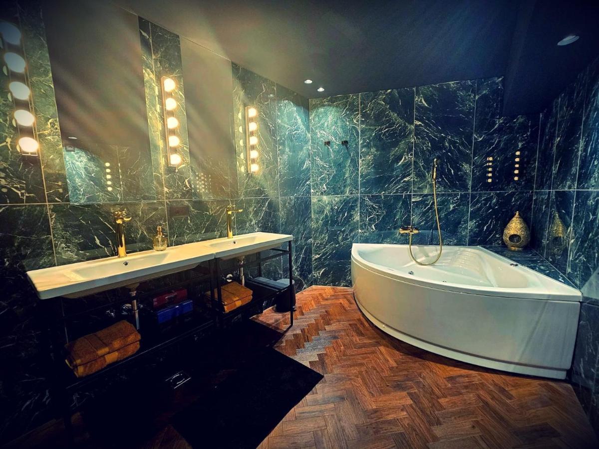 Booza 69 Luxury Apartman *